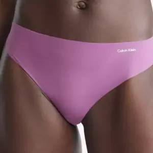 Calvin Klein Invisibles Thong D3428 Amethyst L