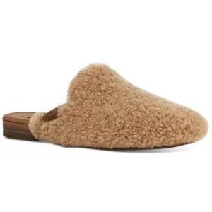 ChatGPT The UGG Women's Janaya Cozy Genuine Shearling Chestnut Boots in size 6M combine style and comfort effortlessly. Crafted with genuine shearling, these boots offer luxurious warmth and softness. The chestnut color adds a classic touch that complements various outfits, making them versatile for both casual and semi-formal occasions. The cozy shearling lining extends throughout the interior, providing comfort and insulation against the cold. Finished with UGG's signature Treadlite outsole, these boots ensure durability and traction, making them suitable for different types of terrain. Ideal for winter or chilly days, the UGG Janaya boots are designed to keep your feet warm and stylish throughout the seasons.