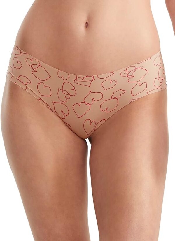 Modern fit, low rise hipster eliminates panty lines Smooth laser-cut edges lie flat against the body Lightweight, stretch microfiber and cotton lined gusset