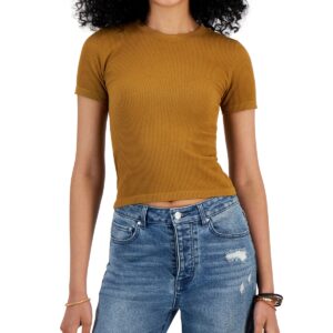 JUNIORS' SCOOP-NECK SEAMLESS SHORT-SLEEVE T-SHIRT IN SADDLE BROWN Bring your personality to your everyday look with this juniors' seamless top from Hippie Rose a chic pick for your closet. Juniors Juniors' Clothing - Tops (new)
