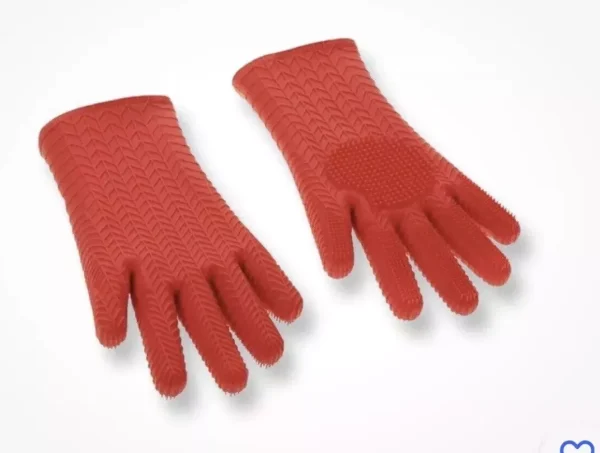 The Kitchen Headquarters Super Grip Oven Mitts in Red are designed to offer both safety and style in your kitchen. Made with heat-resistant materials, these mitts provide excellent protection while handling hot pots, pans, and baking dishes. The "Super Grip" feature ensures a secure hold, reducing the risk of slips and spills. The vibrant red color adds a bold, eye-catching touch to your kitchen décor, making them both practical and visually appealing. With their durable construction and comfortable fit, these oven mitts are a reliable choice for any home chef.