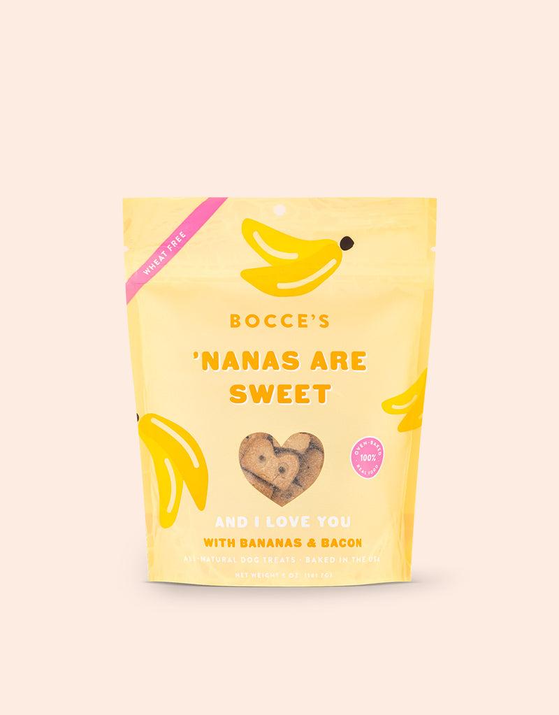 Bocce's Bakery Nanas are Sweet Dog Treats (5 oz) are delicious, all-natural snacks crafted to give your dog a sweet, wholesome treat. Made with real bananas, oats, and honey, these treats are both tasty and nutritious, perfect for dogs who enjoy fruity flavors. Like all Bocce’s Bakery products, they are made with limited ingredients and are free from artificial additives, preservatives, and fillers. These soft-baked treats are ideal for dogs of all sizes and ages, offering a healthy, guilt-free snack that you can feel good about giving to your furry friend. The 5 oz size makes them convenient for on-the-go treats or daily rewards.