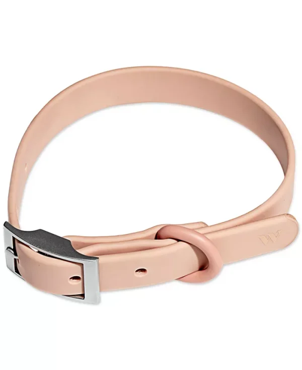 For the pup with an old soul but a modern fashion sense. WILD ONE's Modern Dog Collar in Blush is an easy to use & simple to clean collar. Made with a super strong flex-poly strap, the all-weather Collar is comfortable and functional. It's also dirt and odor resistant.